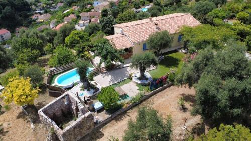 Le Mas des Oliviers in Sainte-Agnes