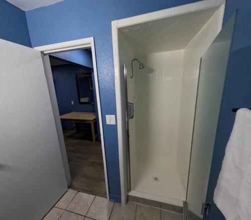 Heritage Inn - image 36