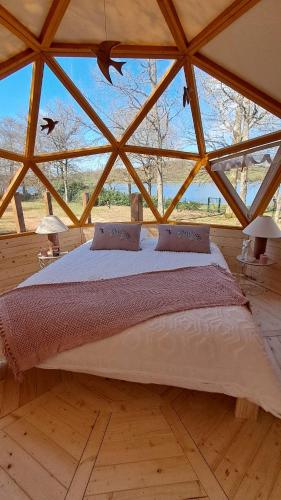 Dôme géodésique Le petit prince (Dome geodesique Le petit prince) in Le Rousset