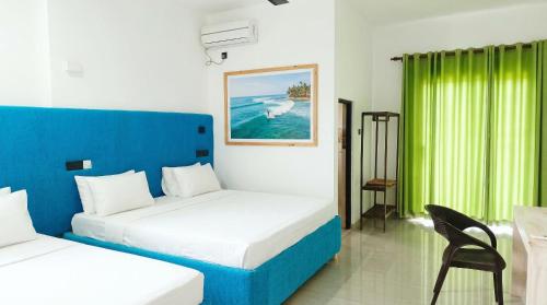 숙소 외관, Wimal Wood Stock Surf House in 웰리가마