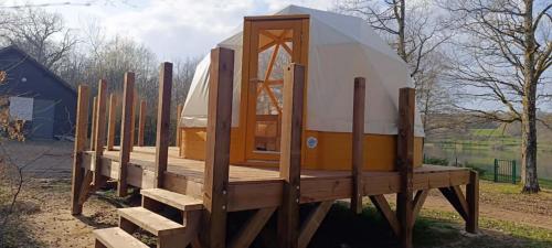 Dôme géodésique Le petit prince (Dome geodesique Le petit prince) in Le Rousset