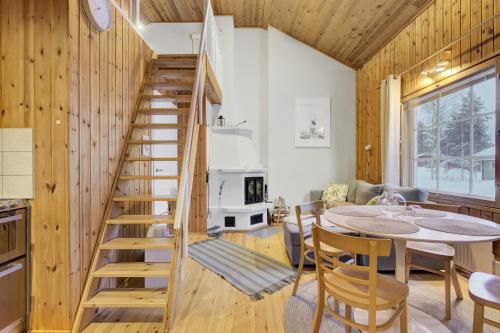 Kurrentupa - 50m to Lake Pyhäjärvi & Private Sauna (Kurrentupa - 50m to Lake Pyhajarvi & Private Sauna) in 普哈聖山