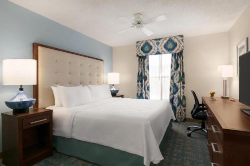 Homewood Suites by Hilton Fort Myers - image 36