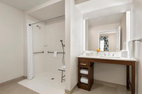 Homewood Suites by Hilton Fort Myers - image 28