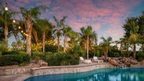Villa Verbena by AvantStay Expansive Estate w B-ball Court PoolSpa Entertainers Yard in Bermuda Dunes, USA