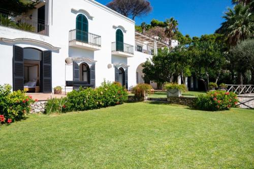 Donna Michelle - Private Pool & Faraglioni View