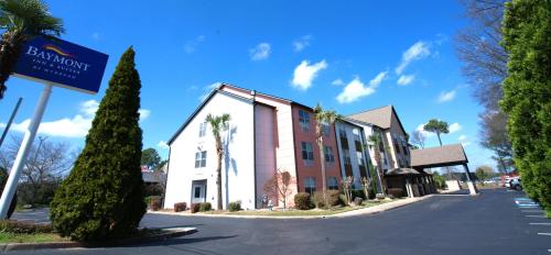 Baymont Inn & Suites by Wyndham Morrow/Atlanta I-75 South in Morrow (GA)