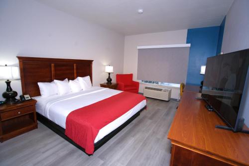 Baymont Inn & Suites by Wyndham Morrow/Atlanta I-75 South in Μόροου(Τζόρτζια)