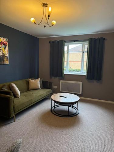 Cosy 1 Bed Isle of Dogs Fast WiFi and DLR - image 2