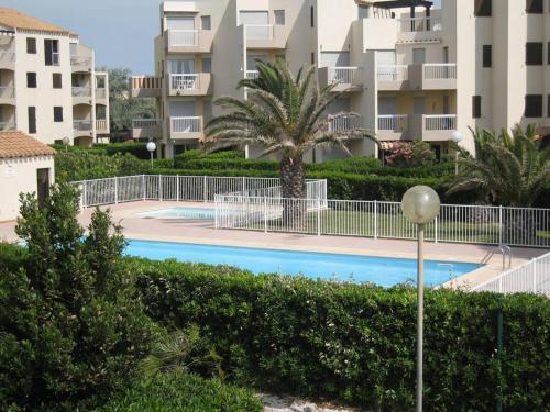 Saint-Cyprien: T2 cabine renove 6 pers piscine parking a 100m de la plage - FR-1-106-80 - image 4