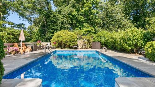 Asher by AvantStay Mountain Escape PoolSpa in Asheville, USA