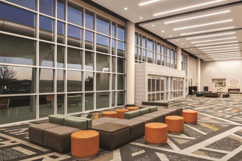 Hilton Knoxville Airport - image 22