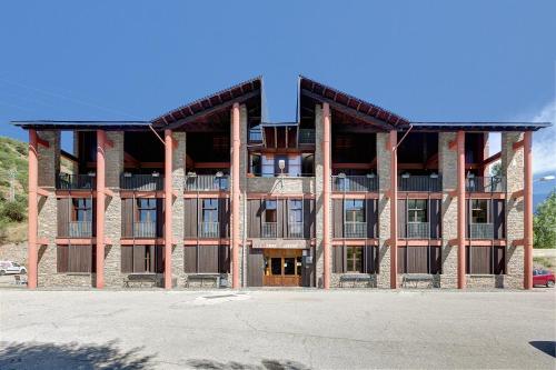  Alberg Les Estades, Pension in Rialp