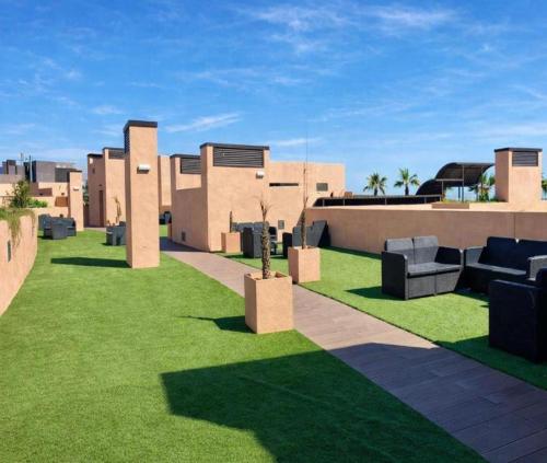 Instalaciones, Sky Garden Oasis in Puerto de la Torre