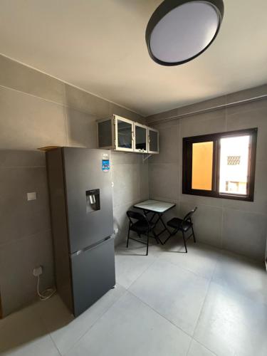 Bel Appartement Lumineux & Moderne au Cœur de Dakar - image 4