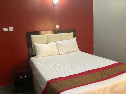 Gillis Continental Hotel and Event center in Enugu
