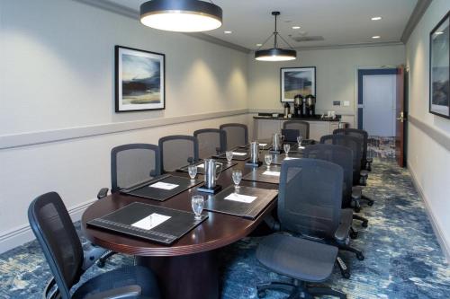Hilton Garden Inn Milwaukee Northwest Conference Center - image 31