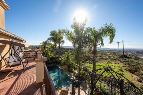 Southern California Residence with Views, Pool, Hot tub, Firepit, BBQ in Ocean View Hills