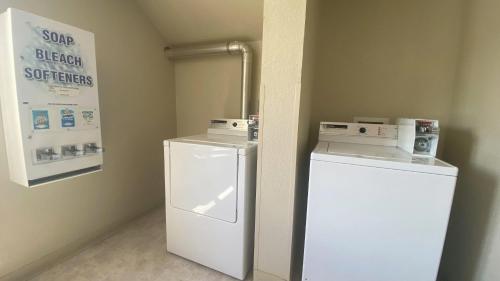 MountainView Lodge and Suites - image 27