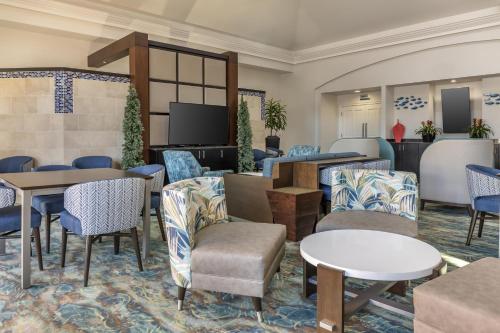 Hilton Grand Vacations at SeaWorld - image 4