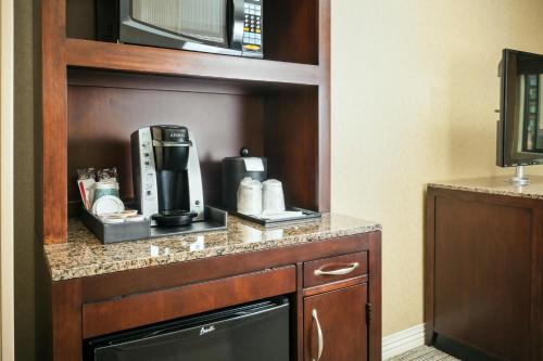 Hilton Garden Inn Seattle/Issaquah - image 21