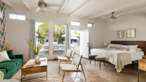room detail thumbnail 0