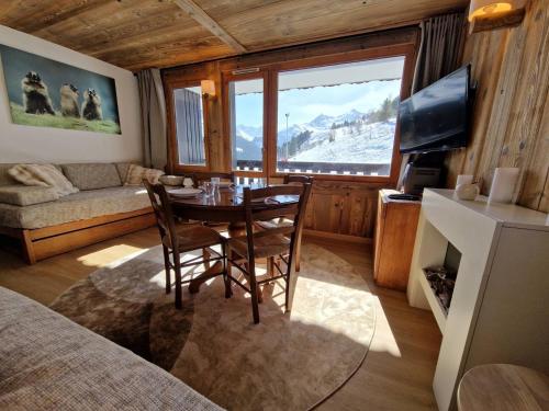 Appartement cosy avec balcon, pieds des pistes, Wi-Fi, animaux acceptés - Méribel - FR-1-355-192