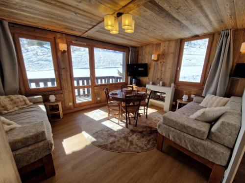 Appartement cosy avec balcon, pieds des pistes, Wi-Fi, animaux acceptés - Méribel - FR-1-355-192 (Appartement cosy avec balcon, pieds des pistes, Wi-Fi, animaux acceptes - Meribel - FR-1-355-192) in Мерибел