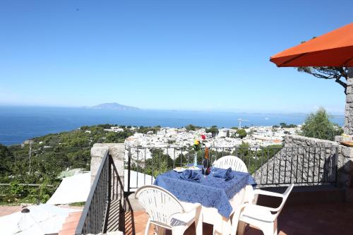 شرفة/ تراس, Agriturismo del Sole in اناكابري