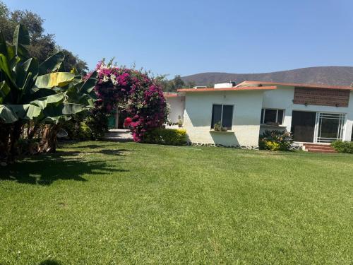 Casa Los Cardenales Ticuman in La Joya (Baja California)