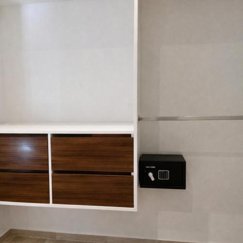 NEW! YaxxLum 2BR pool jacuzzi HoTube HeusHaven - image 4