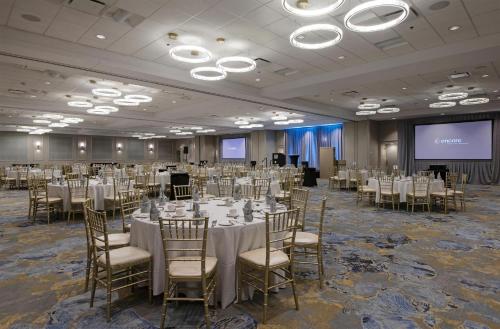 会议室/宴会厅, 西埃德蒙顿希尔顿逸林酒店 (DoubleTree by Hilton West Edmonton) in 埃德蒙顿(AB)