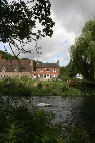 Grayling House - image 6