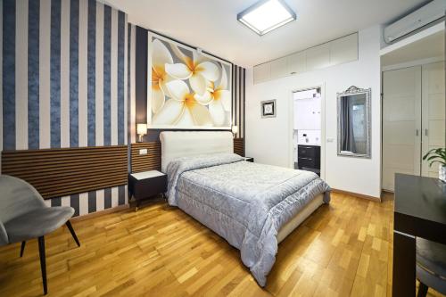 Astoria Golden House 2