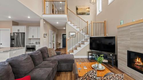 Lakeside Serenity by AvantStay Lakefront Newly Built Deck w Views in White Haven, USA