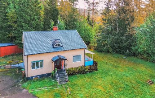 3 Bedroom Cozy Home In Lesjöfors – khách sạn tại Mjolnartorpet