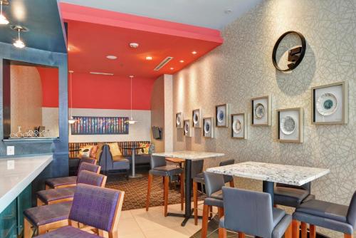 Hilton Garden Inn Raleigh/Crabtree Valley - image 26