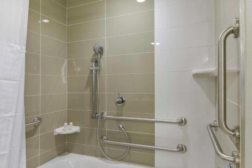 Hilton Garden Inn Raleigh/Crabtree Valley - image 30
