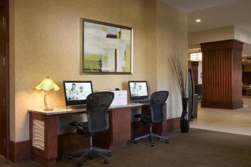 Las Palmeras by Hilton Grand Vacations - image 43