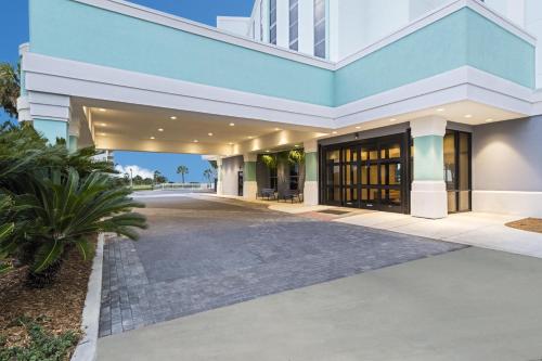 The Island House Hotel a Doubletree by Hilton - image 21