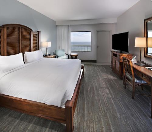 The Island House Hotel a Doubletree by Hilton - image 20