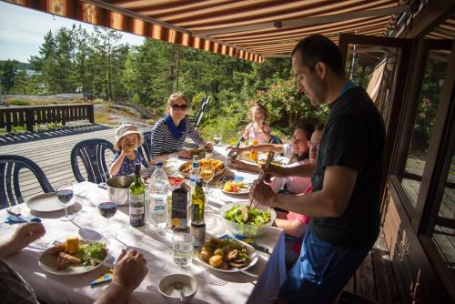 Villa Kommodor - Accommodation - Lumparland