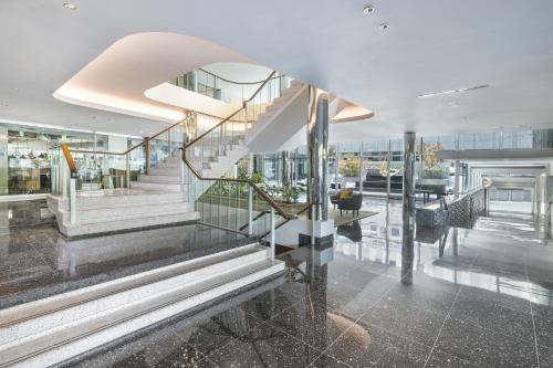 The Statler Dallas Curio Collection By Hilton - image 17