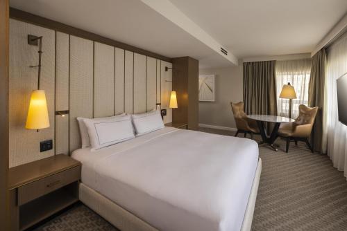 The Statler Dallas Curio Collection By Hilton - image 16
