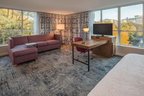 Hampton Inn And Suites By Hilton Portland-Pearl District - image 27