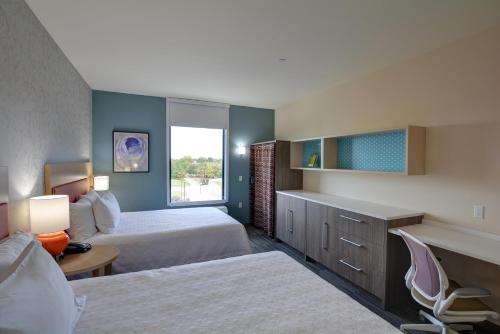 1 queen bed