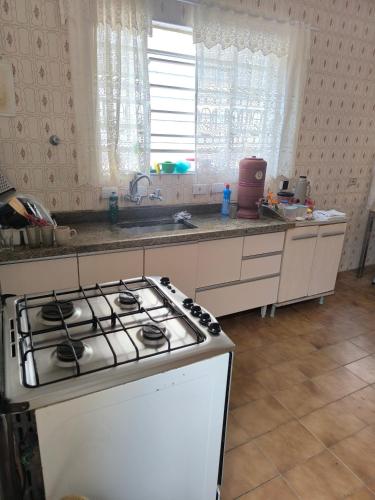 Suite confortavel, seu cantinho em minha casa in Freguesia do O