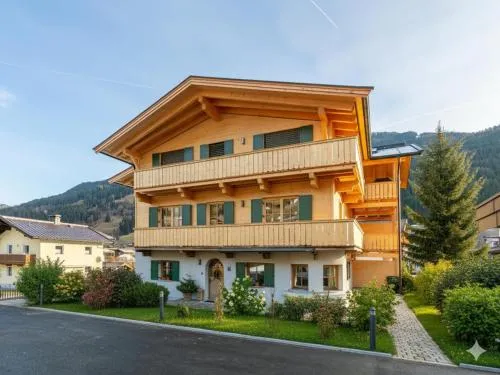 Haus Tauernblick Top 2 und 3 und 4 in Jochberg, Österreich