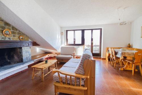 3 bedrooms, 8 beds