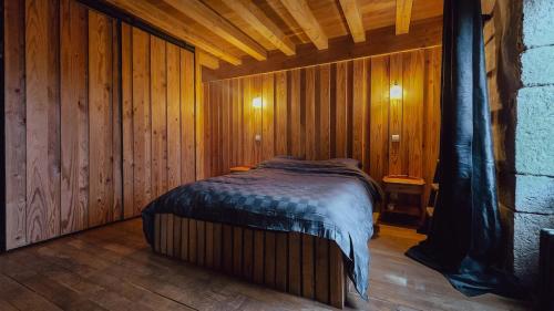 Echoes, Art House - Stay in Vassiviere in Faux-la-Montagne